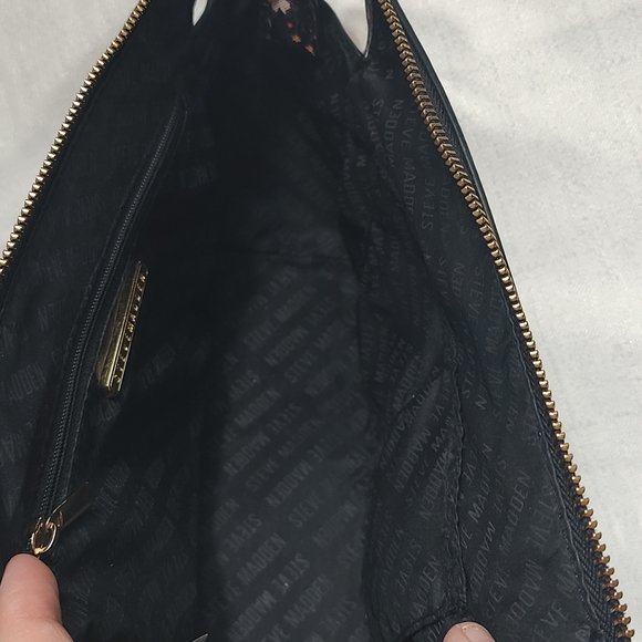 Steve Madden Black and Pink Floral Crossbody Purse with Gold Accents - Picture 6 of 10